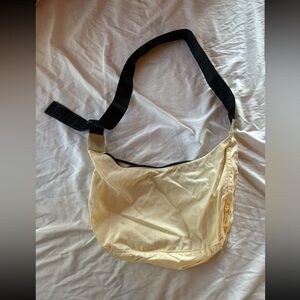 BAGGU Cream and Black Shoulder Bag